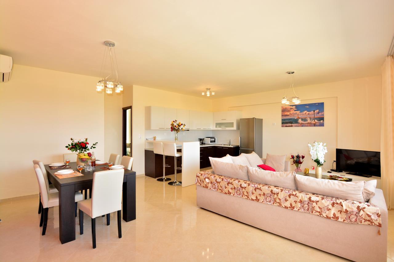 Luxury Suites In Stavromenos ภายนอก รูปภาพ